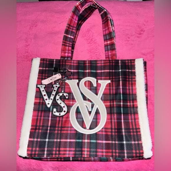 Victoria Secret Sleepwear. 2 Left. Medium Only with Weekender Bag n Charm Choice - Picture 5 of 14